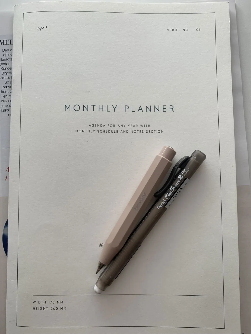 Kartotek Monthly Planner Notebook planner mensuel non daté