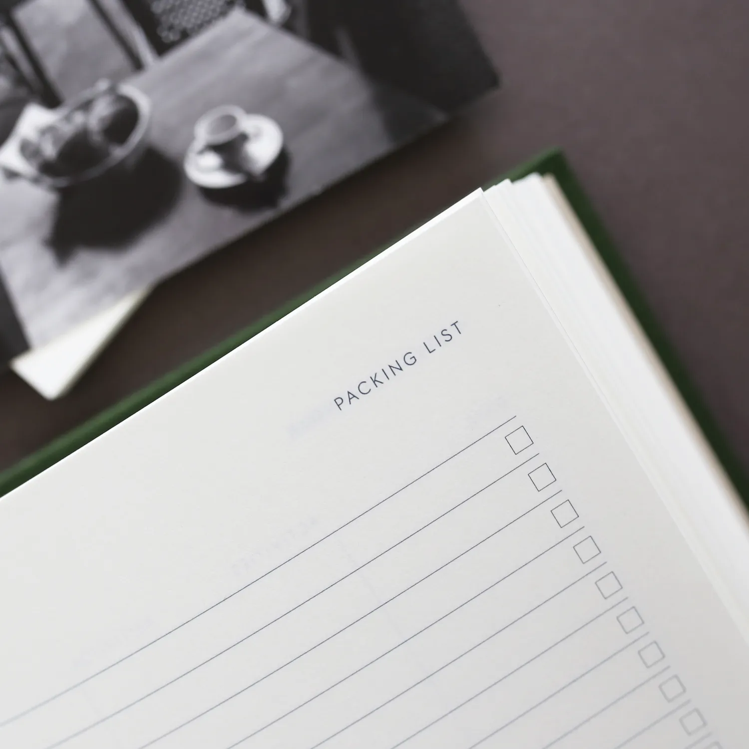 Kartotek Travel Journal carnet de voyage vert mousse 8 voyages