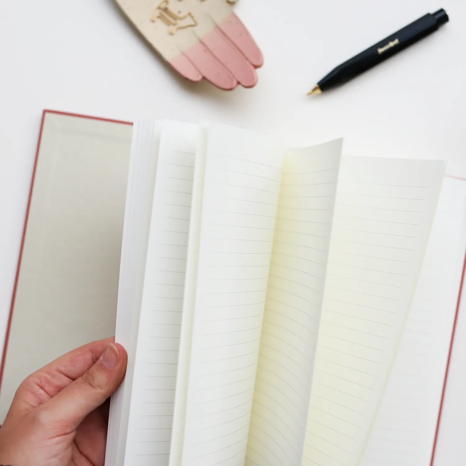 Kartotek carnet rigide A5 rose ligné 240 pages