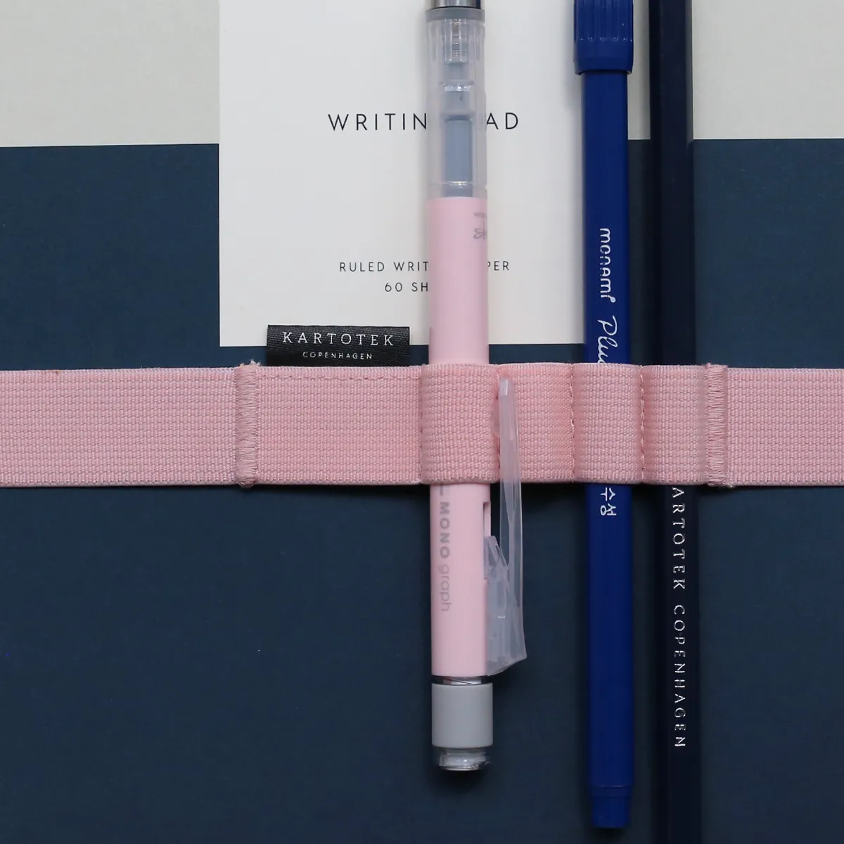 Kartotek A5 porte-stylo élastique rose 4 stylos