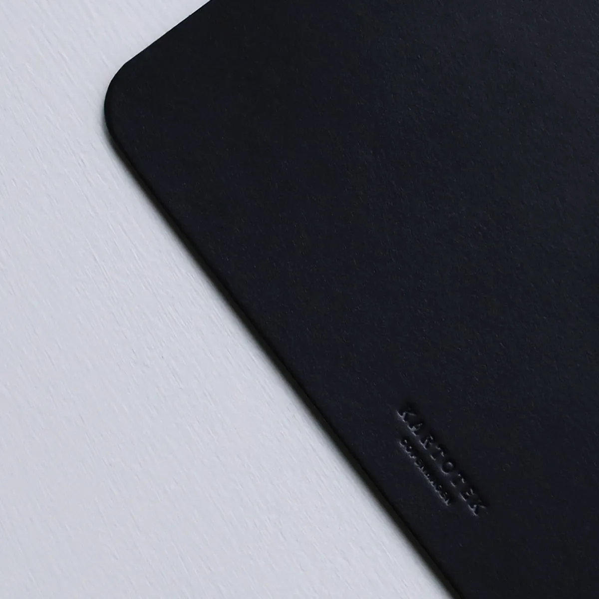 Kartotek Leather Mouse Pad tapis souris cuir noir