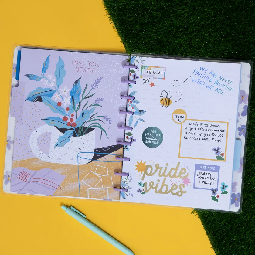 Happy Planner Blooming Pride carnet classic 60 feuilles pointillé ligné