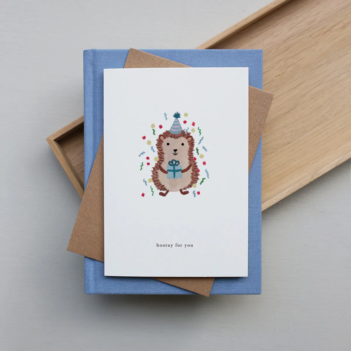 Kartotek Hooray Hedgehog carte anniversaire hérisson